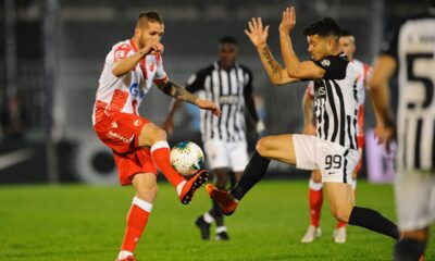 ALEKSA VUKANOVIC, fudbaler Crvene zvezde, na prvenstvenoj utakmici protiv Partizana, i MILAN SMILJANIC LOLA, na stadionu JNA. Beograd, 18.10.2020. Fudbal, 163. derbi, Partizan, Crvena zvezda