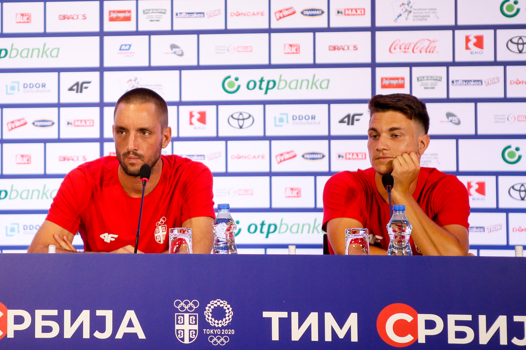 VIKTOR TROICKI trener, i MIOMIR KECMANOVIC, teniser Srbije, na press konferenciji pred odlazak na Olimpijske Igre na aerodromu Nikola Tesla. Beograd, 17.07.2021. foto: Ivica Veselinov / MN Press Tenis, Srbija