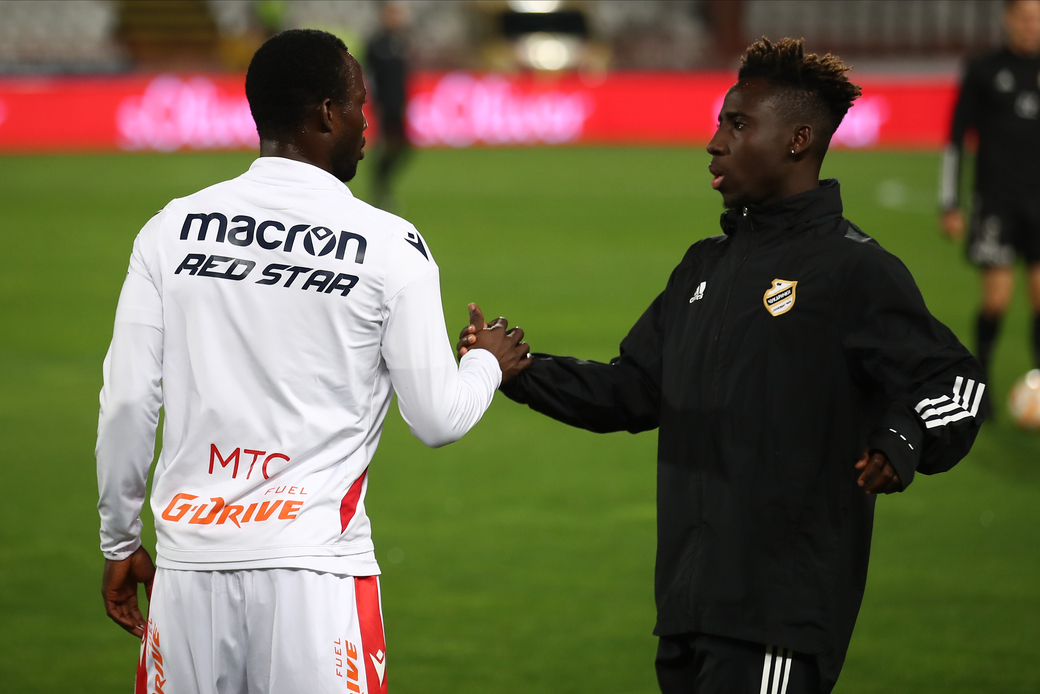 OSMAN BUKARI fudbaler Crvene Zvezde na utakmici finala Kupa Srbije protiv SAMUEL OWUSU Samjuel Ovusu iz Cukarickog na stadionu Rajko Mitic, Beograd 25.05.2023. godine Foto: Ivica Veselinov / MN PRESS FUDBAL, FOOTBALL, FK CRVENA ZVEZDA, CUKARICKI, KUP SRBIJE, NATIONAL CUP