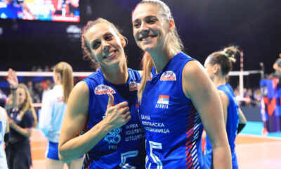 MINA POPOVIC i JOVANA STEVANOVIC odbojkasice reprezentacije Srbije na utakmici CEV Evropskog prvenstva protiv Holandije u hali Pale 12, Brisel 01.09.2023. godine Foto: MN PRESS Odbojka, Srbija, Zene, Reprezentacija, CEV Evropsko prvenstvo, Holandija
