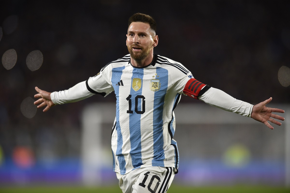 Lionel Mesi je prvi favorit i ove godine za dobijanje nagrade za najboljeg fudbalera sveta od strane FIFA