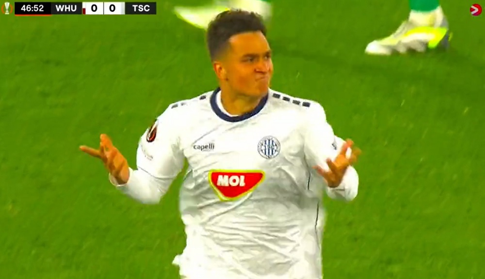 Petar Stanić slavi gol protiv Vest Hema