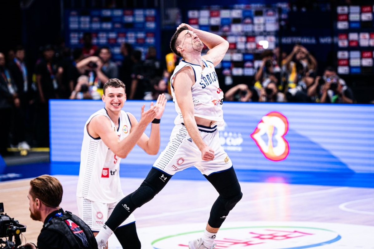 Košarkaš Srbije Aleksa Avramović na meču sa Kanadom