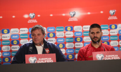 Dragan Stojković Piksi i Aleksandar Mitrović na konferenciji za medije u Kaunasu (Litvanija)