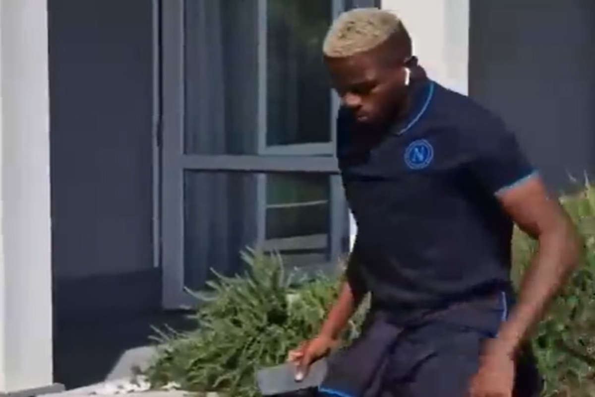 Viktor Osimen u karantinu Napolija