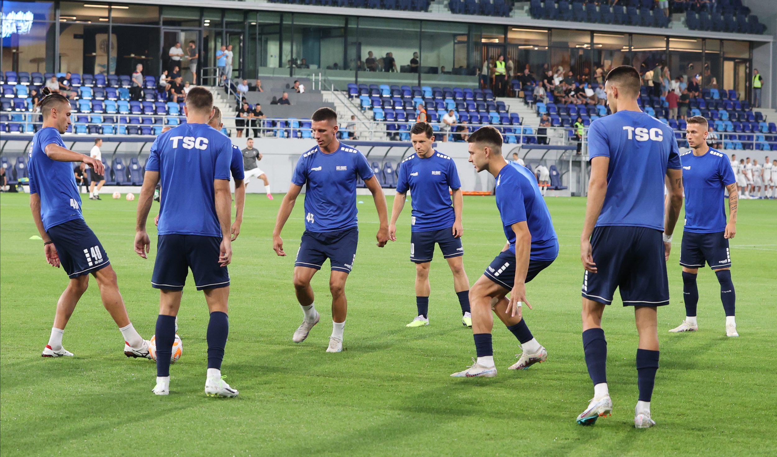 Fudbaleri TSC, na prvenstvenoj utakmici protiv Partizana, na TSC Areni.