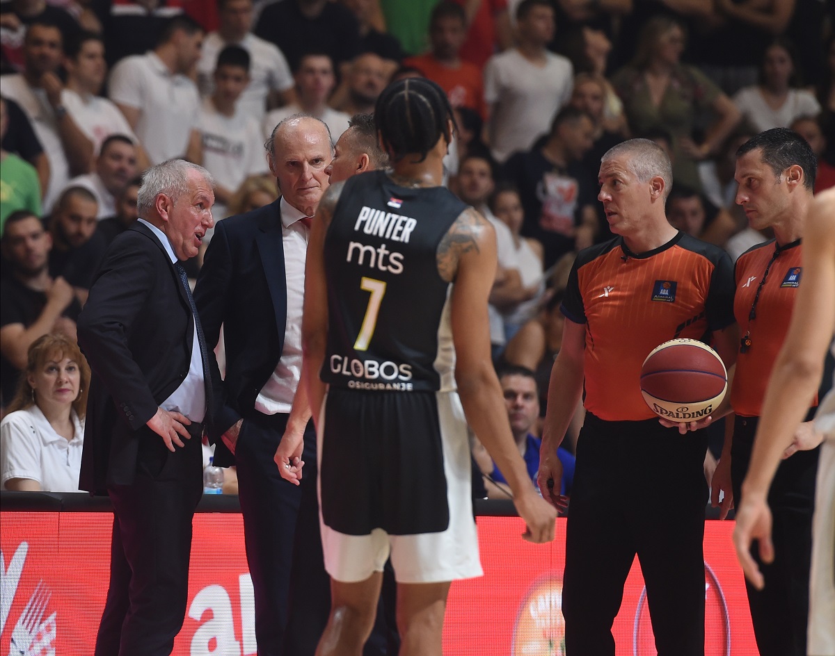 Željko Obradović i Duško Ivanović sa sudijama u ABA ligi
