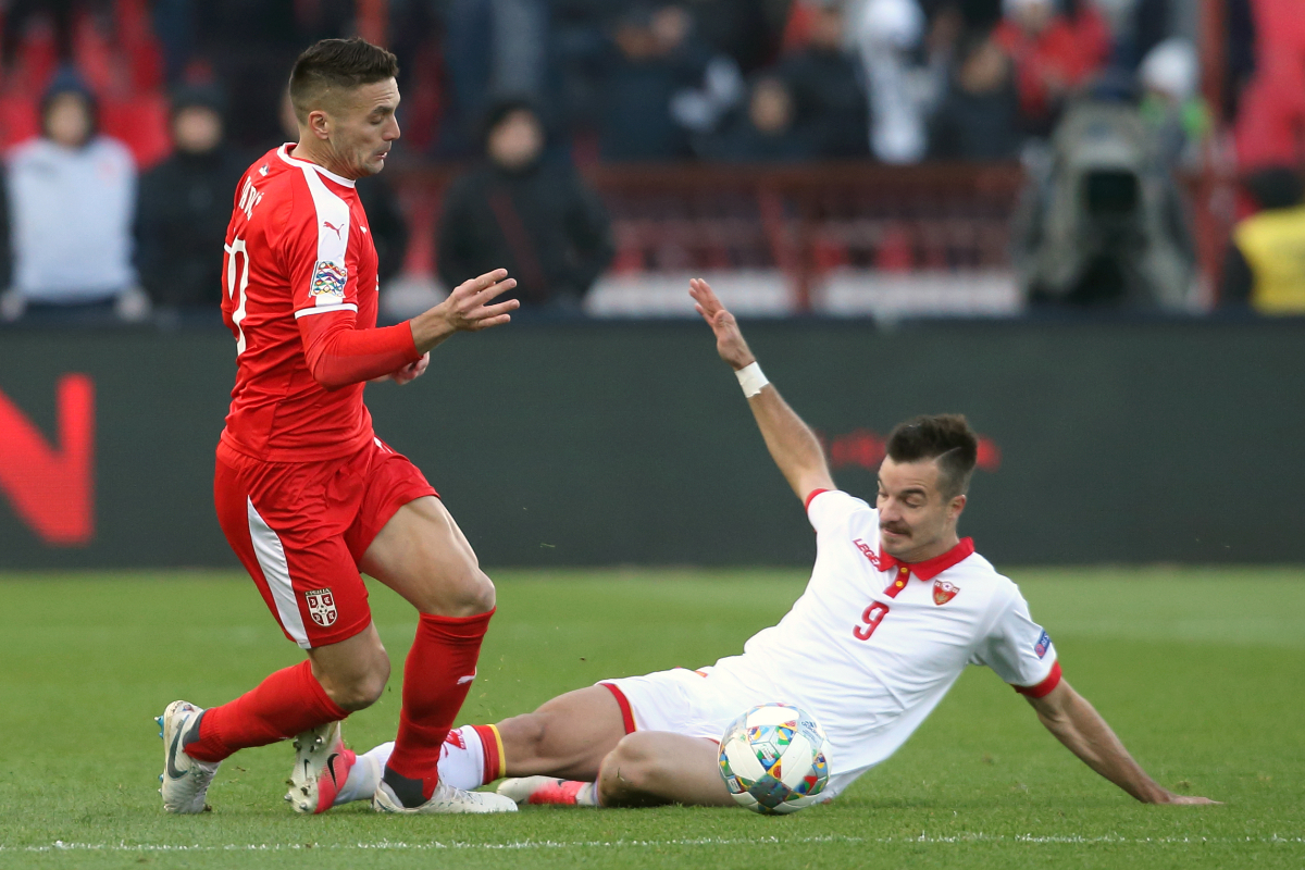 DUSAN TADIC fudbaler reprezentacije Srbije na utakmici UEFA Lige nacija protiv STEFAN MUGOSA iz Crne Gore na stadionu Rajko Mitic, Beograd 17.11.2018. godine Foto: Marko Metlas Fudbal, Reprezentacija, Srbija, Crna Gora, UEFA Liga nacija