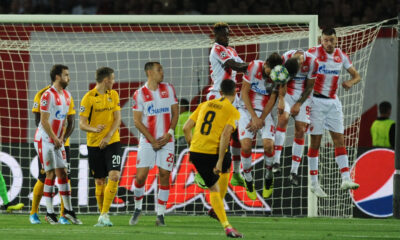 JOSE ALBERTO CANAS RIUZ HERRERA Hoze Alberto Kanjas Ruiz Erera, MILAN RODIC, RICHMOND BOAKYE Ricmond Boaci, NEMANJA MILUNOVIC, ALEKSA VUKANOVIC, DUSAN JOVANCIC, zivi zid fudbalera Crvene zvezde, na utakmici kvalifikacija za Ligu sampiona protiv Jang Bojsa, na stadionu Rajko Mitic. Belgrade, 27.08.2019. foto: Nebojsa Parausic Fudbal, Crvena zvezda, Jang bojs