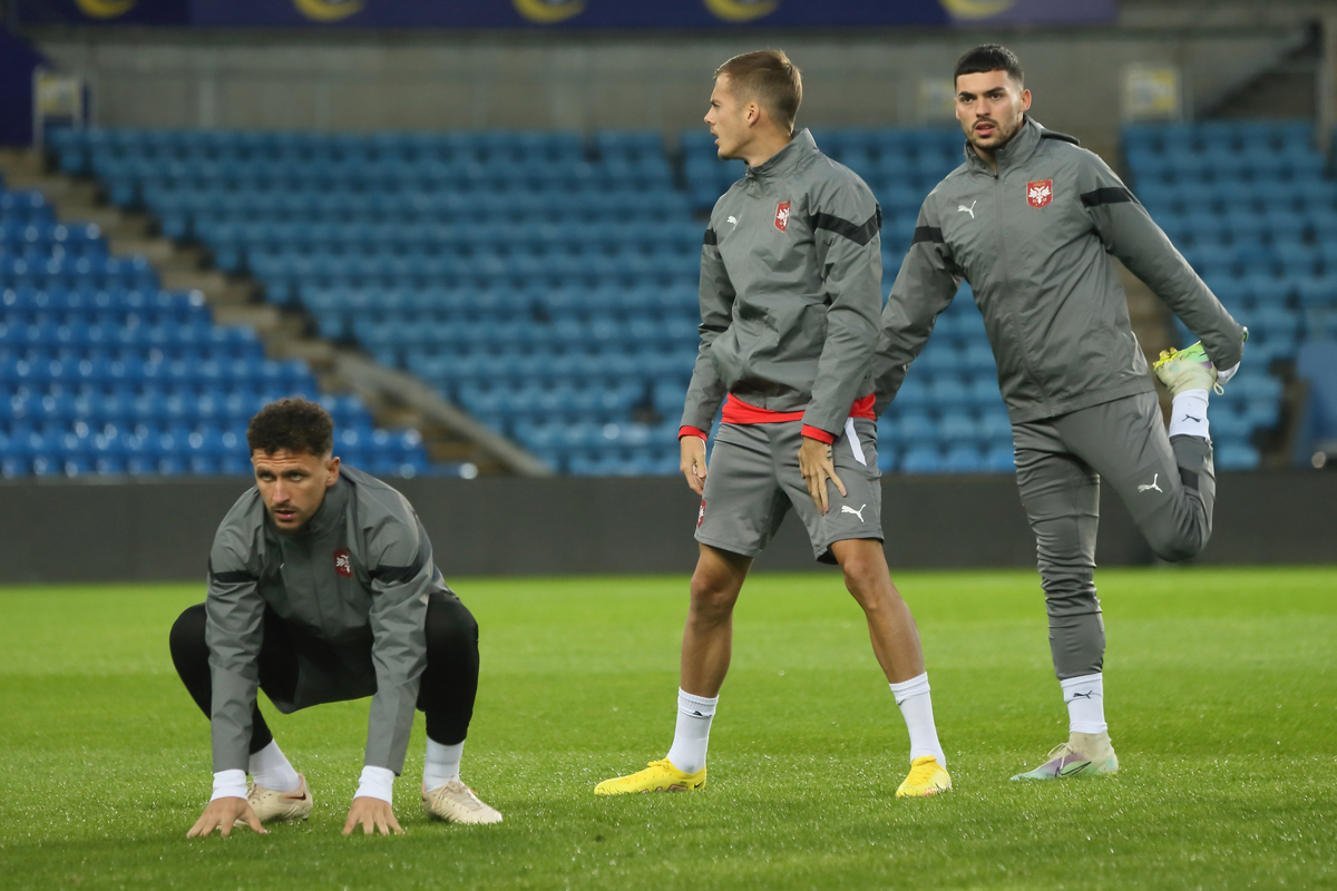 MILOS VELJKOVIC, IVAN ILIC, NEMANJA RADONJIC fudbaleri reprezentacije Srbije na treningu pred utakmicu UEFA Lige nacija protiv Norveske na stadionu Uleval, Oslo 26.09.2022. godine Foto: Marko Metlas Fudbal, Reprezentacija, Srbija, Norveska, UEFA Liga nacija
