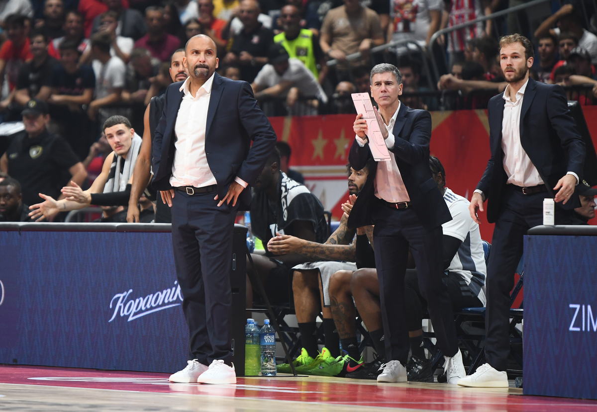 TJ PARKER Ti Dzej Parker, trener kosarkasa Asvela, na utakmici Evrolige protiv Crvene zvezde, u Beogradskoj Stark areni. Beograd, 05.10.2023. Foto: MN Press / ds Kosarka, Euroleague, Crvena zvezda, Asvel