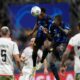 Denzel Damfris na meču Inter - Benfika