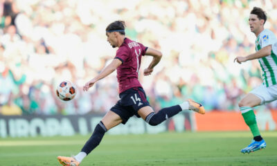 Sparta's Veljko Birmancevic scores his side's first goal during the Europa League Group C soccer match between Betis and Sparta Prague at the Benito Villamarin Stadium stadium in Seville, Spain, Thursday Oct. 5, 2023. (AP Photo/Jose Breton)