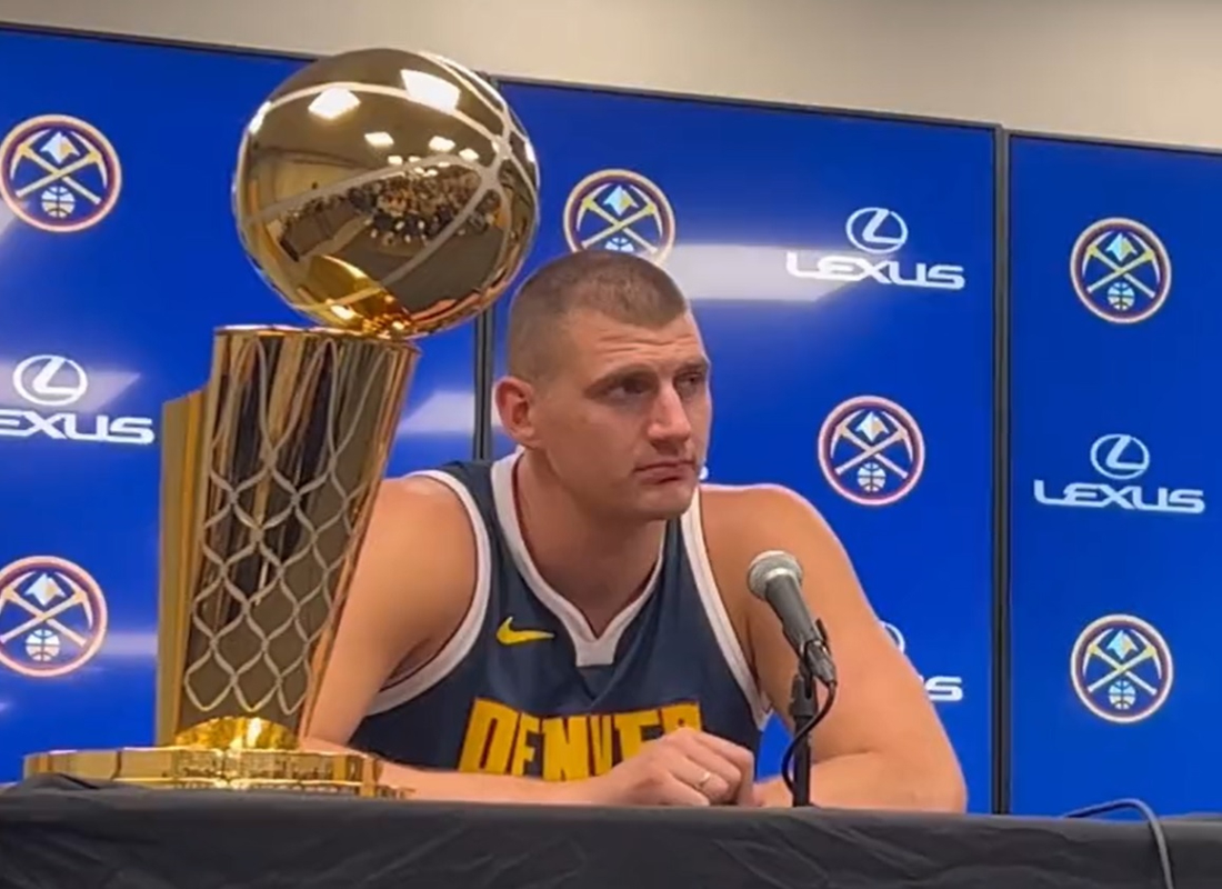 Nikola Jokić na medija deju Denvera