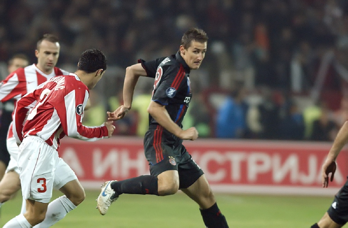 Miroslav Klose u dresu Bajerna protiv Crvene zvezde