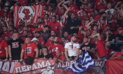 Olimpijakosa odali počast PAOK-a