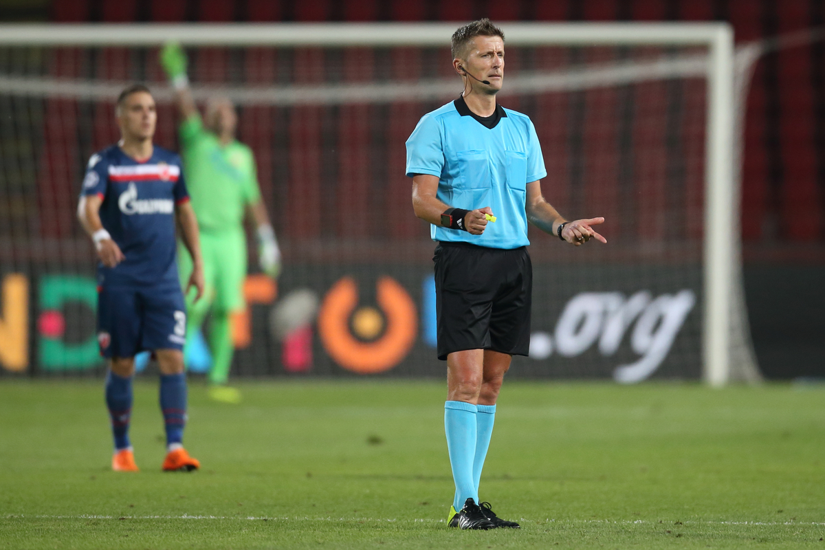 DANIELE ORSATO sudija iz Italije fudbaleri Crvene zvezde na utakmici kvalifikacija za UEFA Ligu Sampiona protiv Red Bul Salcburga na stadionu Rajko Mitic, Beograd 21.08.2018. godine Foto: Marko Metlas Fudbal, Crvena zvezda, Kvalifikacije UEFA Liga Sampiona , Red Bul Salcburg