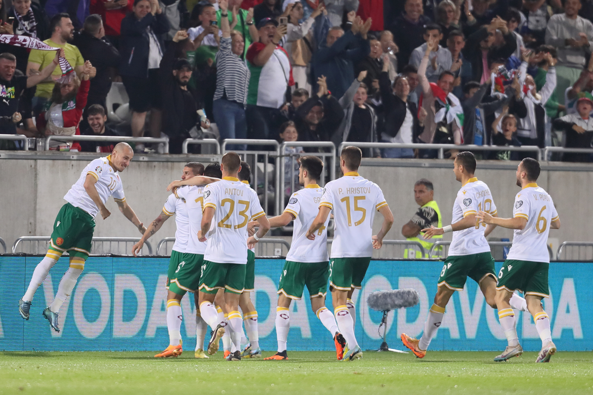 RADOST fudbalera reprezentacije Bugarske na utakmici kvalifikacija za UEFA Evropsko prvenstvo 2024 godine protiv Srbije na stadionu Huvefarma, Razgrad 20.06.2023. godine Foto: Marko Metlas Fudbal, Reprezentacija, Srbija, Bugarska, UEFA Evropsko prvenstvo, EURO 2024