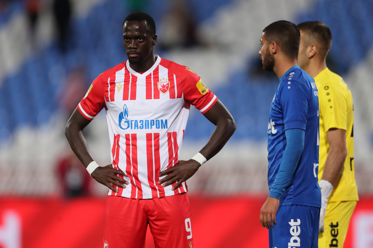 PEPE CHERIF NDIAYE Pepe Cerif Ndiaje fudbaler Crvene zvezde na utakmici Superlige Prvenstva Srbije protiv Radnika Surdulica na stadionu Rajka Mitica, Beograd, 04.11.2023. godine Foto: Marko Metlas Fudbal, Crvena zvezda, Superliga Prvenstvo Srbije, Radnik Surdulica