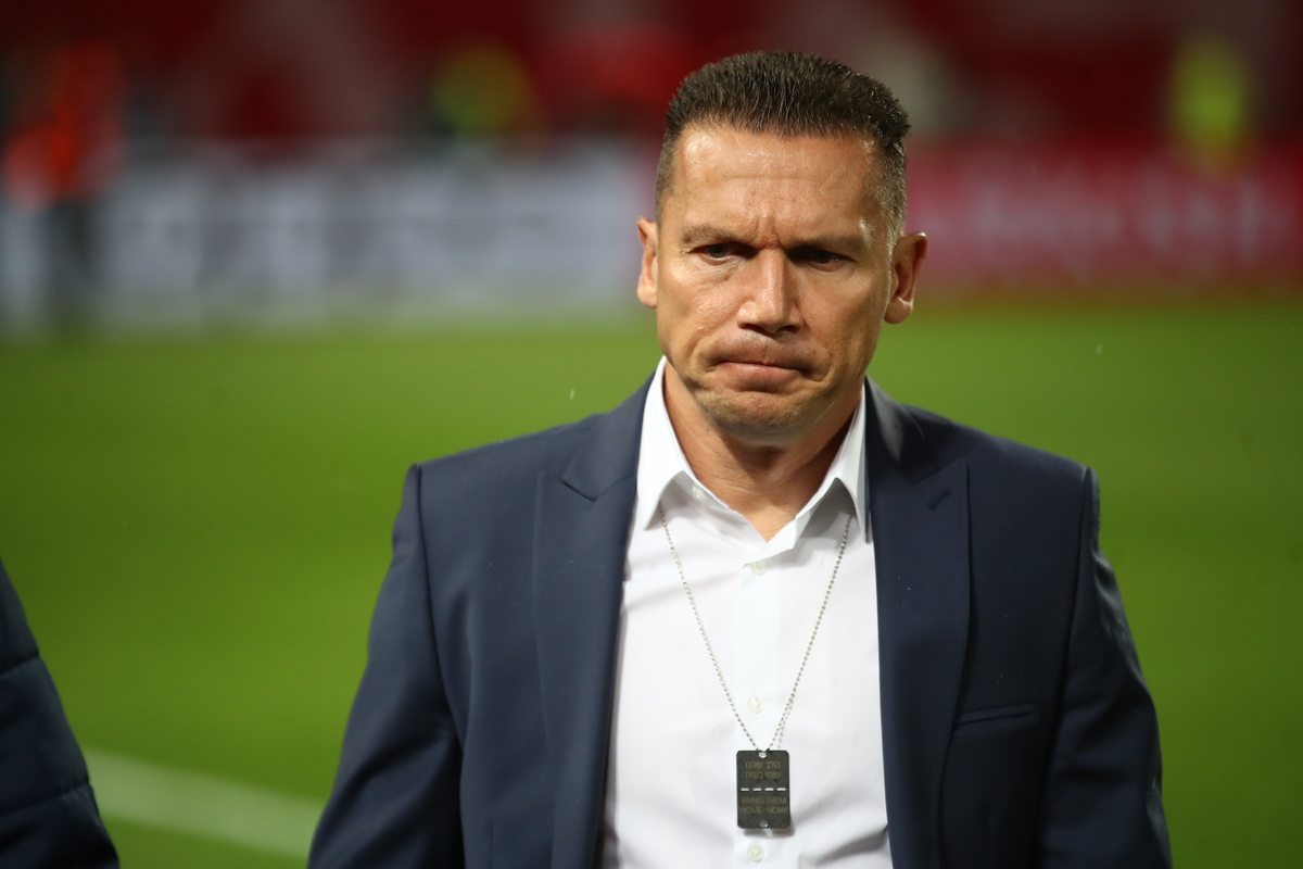 Barak Bahar trener Crvene Zvezde na utakmici UEFA Lige Sampiona protiv Lajpciga na stadionu Rajko Mitic, Beograd 07.11.2023. godine Foto: Ivica Veselinov / MN PRESS FUDBAL, FOOTBALL, UEFA CHAMPIONS LEAGUE, LIGA SAMPIONA, CRVENA ZVEZDA, RED STAR, RB LEIPZIG, RED BUL LAJPCIG