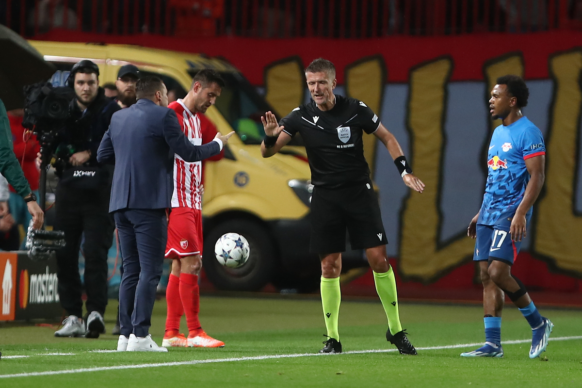 fudbaler Crvene Zvezde na utakmici UEFA Lige Sampiona protiv Lajpciga na stadionu Rajko Mitic, Beograd 07.11.2023. godine Foto: Ivica Veselinov / MN PRESS FUDBAL, FOOTBALL, UEFA CHAMPIONS LEAGUE, LIGA SAMPIONA, CRVENA ZVEZDA, RED STAR, RB LEIPZIG, RED BUL LAJPCIG