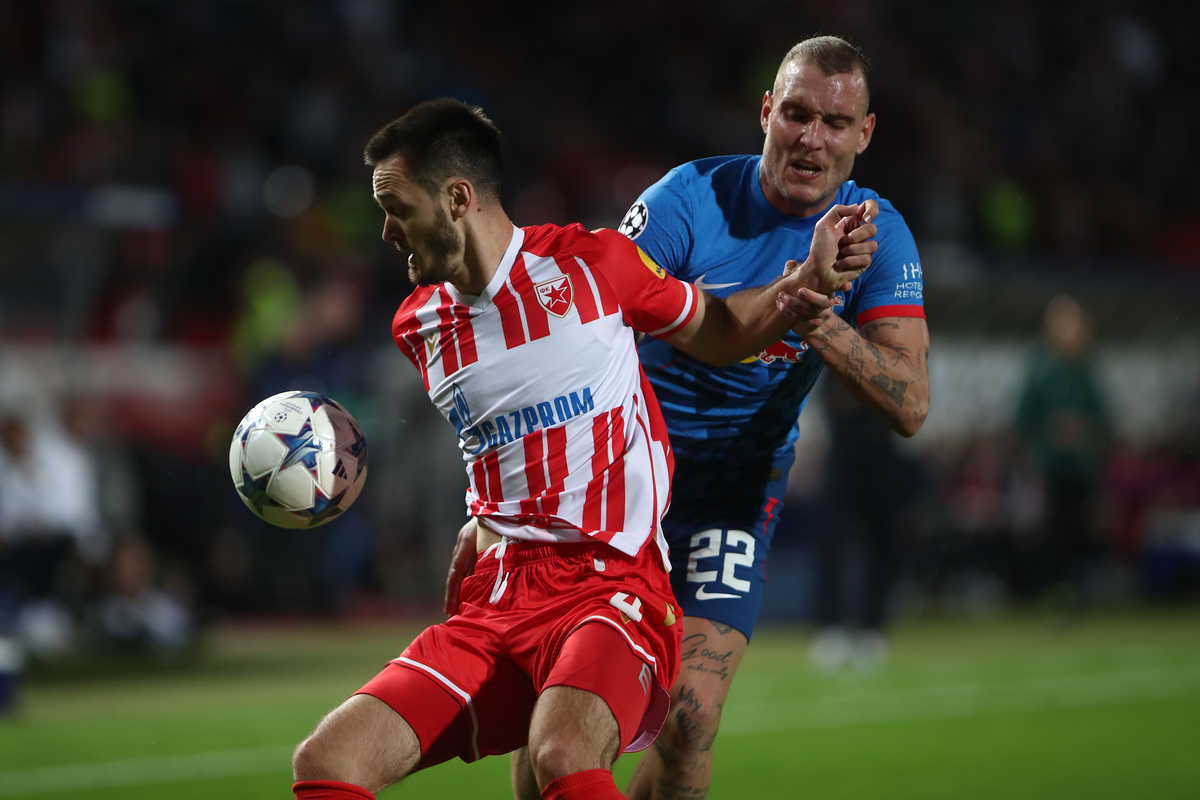 fudbaler Crvene Zvezde na utakmici UEFA Lige Sampiona protiv Lajpciga na stadionu Rajko Mitic, Beograd 07.11.2023. godine Foto: Ivica Veselinov / MN PRESS FUDBAL, FOOTBALL, UEFA CHAMPIONS LEAGUE, LIGA SAMPIONA, CRVENA ZVEZDA, RED STAR, RB LEIPZIG, RED BUL LAJPCIG