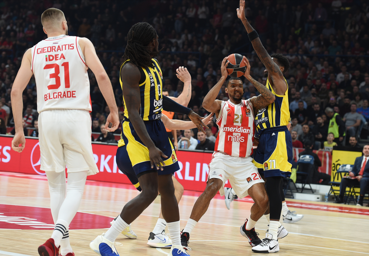 , kosarkas Crvene zvezde, na utakmici Evrolige protiv Fenerbahcea, u Beogradskoj Stark areni. Beograd, 14.11.2023. Foto: Nebojsa Parausic / MN Press Kosarka, Euroleague, Crvena zvezda, Fenerbahce