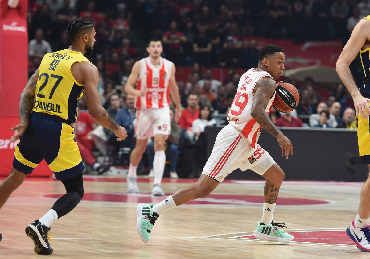 , kosarkas Crvene zvezde, na utakmici Evrolige protiv Fenerbahcea, u Beogradskoj Stark areni. Beograd, 14.11.2023. Foto: Nebojsa Parausic / MN Press Kosarka, Euroleague, Crvena zvezda, Fenerbahce