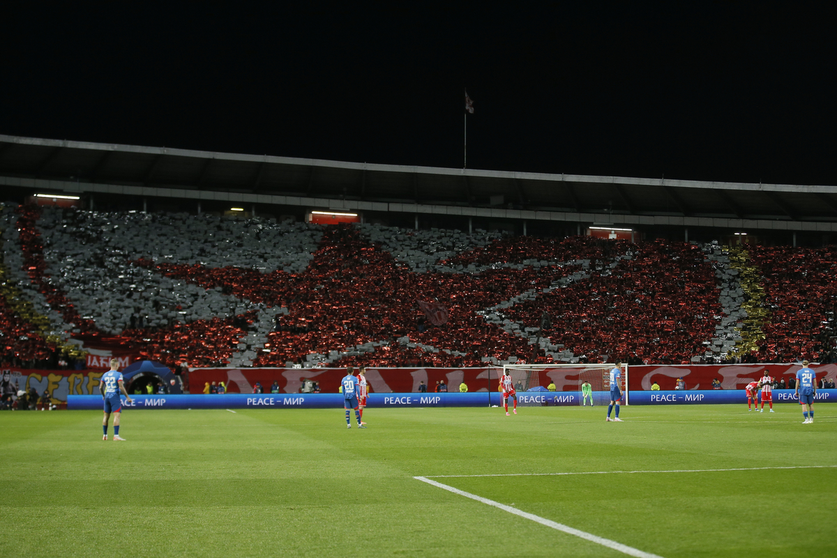 fudbaler Crvene Zvezde na utakmici UEFA Lige Sampiona protiv Lajpciga na stadionu Rajko Mitic, Beograd 07.11.2023. godine Foto: Ivica Veselinov / MN PRESS FUDBAL, FOOTBALL, UEFA CHAMPIONS LEAGUE, LIGA SAMPIONA, CRVENA ZVEZDA, RED STAR, RB LEIPZIG, RED BUL LAJPCIG