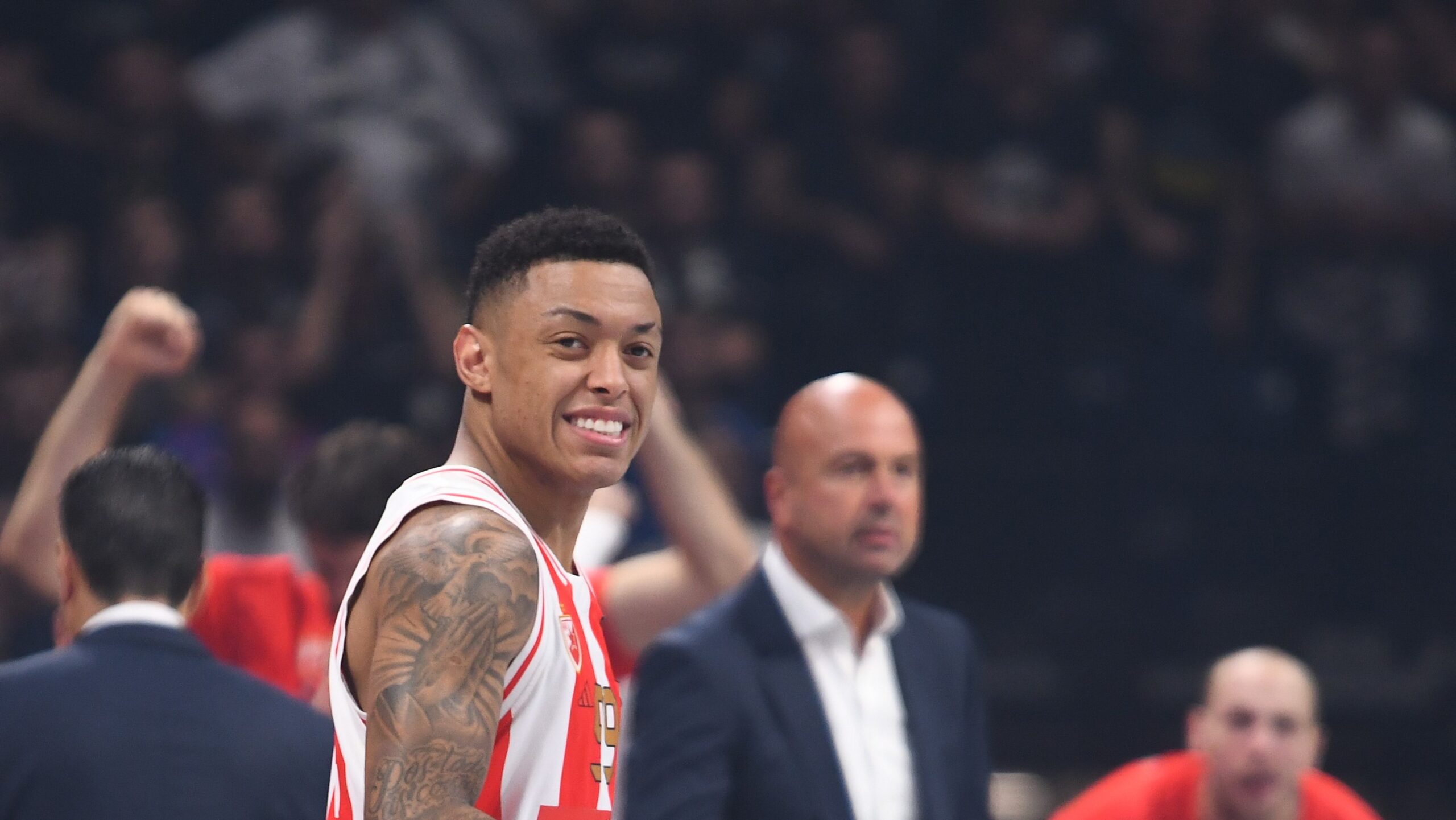 Zvezda kopira Partizan Jago