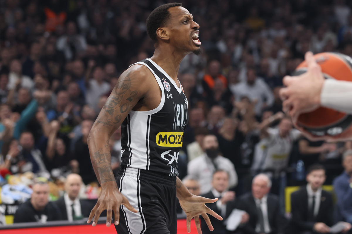 Džejms Naneli kosarkas Partizana na utakmici Evrolige protiv Virtusa u hali Stark Beogradska arena, Beograd 28.12.2023. godine Foto: Marko Metlas Kosarka, Partizan, Evroliga, Virtus