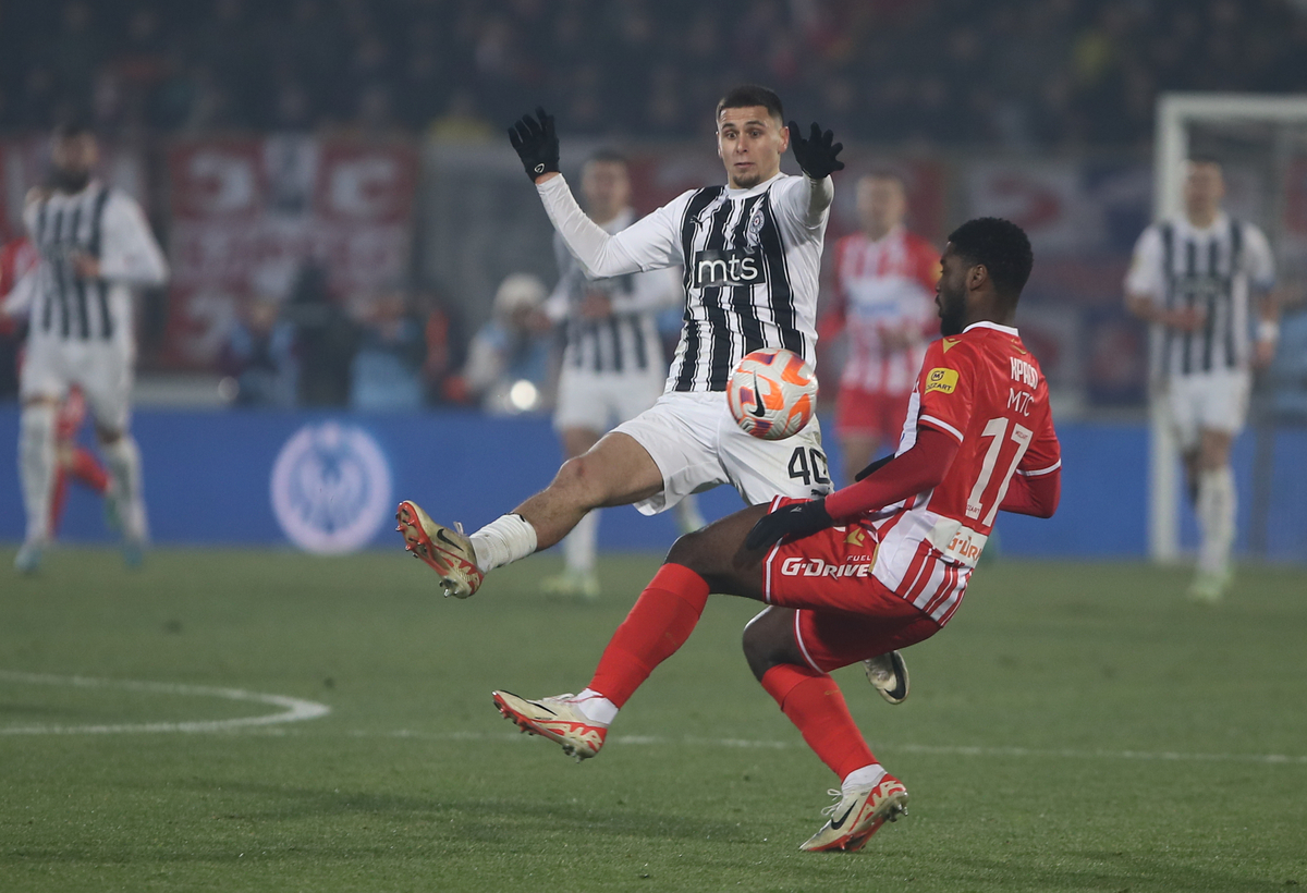 Nemanja Nikolić, fudbaler Partizana, na prvenstvenoj utakmici protiv Crvene zvezde, na stadionu JNA. Beograd, 20.12.2023. foto: Ivica Veselinov Fudbal, 171. derbi, Partizan, Crvena zvezda,