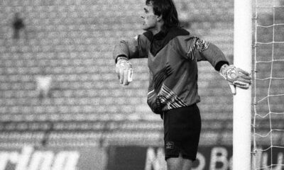 PERO GILJEN golman, fudbaler Sutjeske, na prvenstvenoj utakmici protiv Crvene zvezde, na stadionu Crvene zvezde. Beograd, 09.10.1991. Foto: Nebojsa Parausic Fudbal, Crvena zvezda, Sutjeska