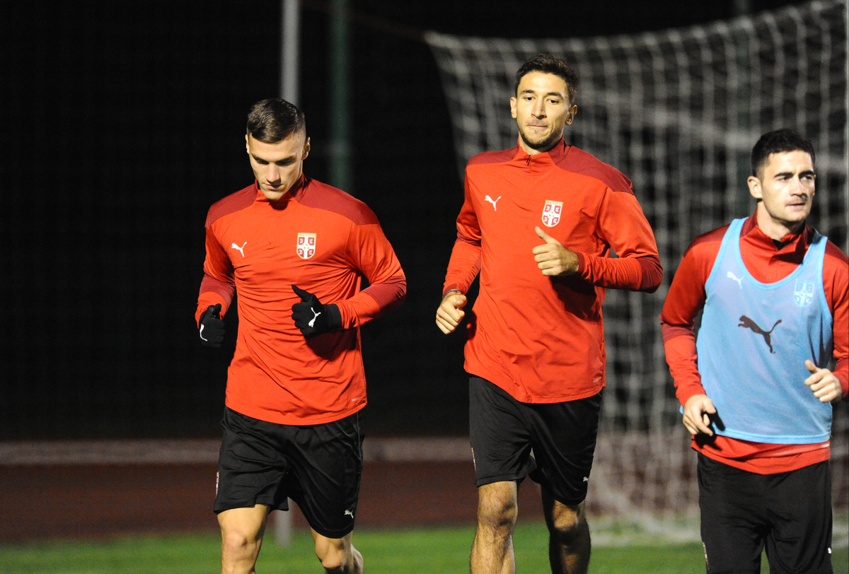 Fudbaleri Srbije na treningu u SC FSS. NIKOLA MARAS, MARKO GRUJIC, SASA ZDJELAR Stara Pazova, 17.11.2020. foto: Nebojsa Parausic Fudbal, Srbija