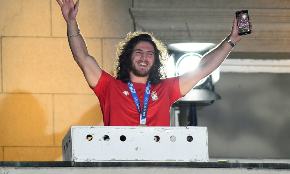 Docek sportista Srbije iz Tokija, ispred gradske skupstine. ZURABI DATUNASHVILI Zurabi Datunasvili bronzani rvac Beograd, 10.08.2021. foto: Nebojsa Parausic Rvanje