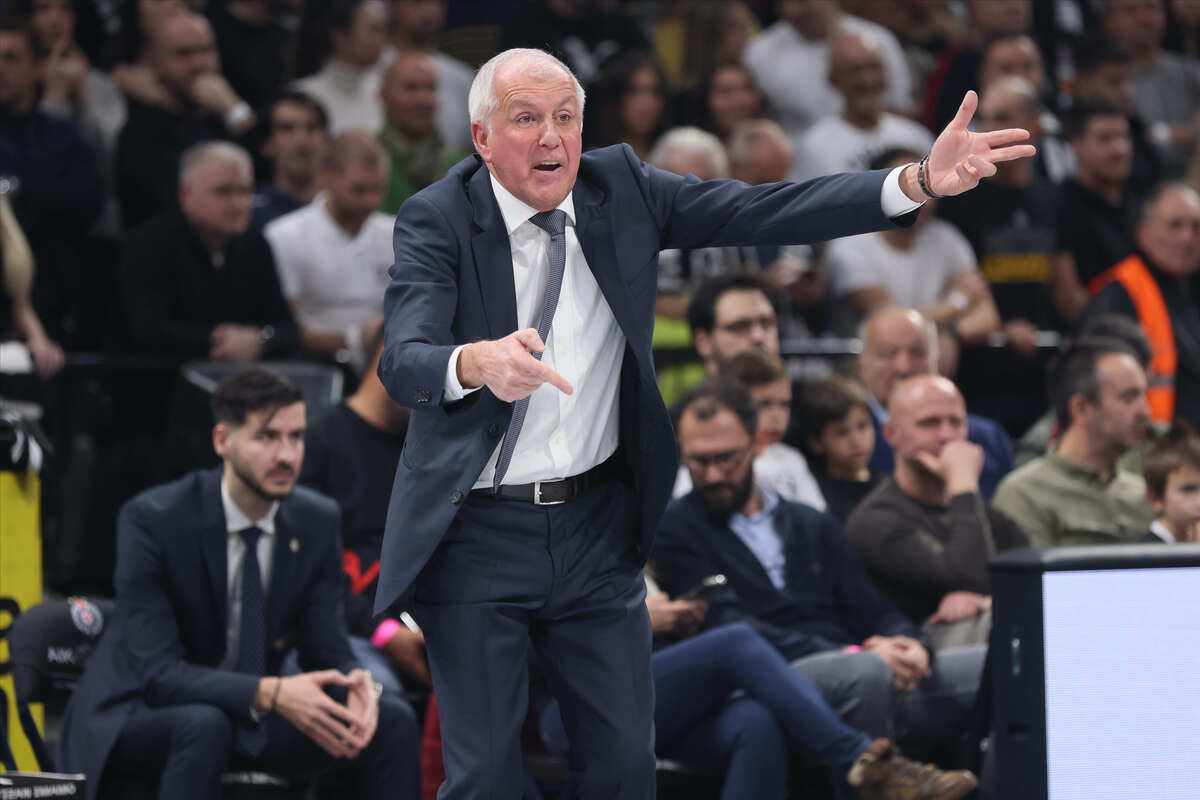 ZELIMIR OBRADOVIC ZELJKO trener kosarkasa Partizana na utakmici Evrolige protiv Olimpija Armani Milano u hali Stark Beogradska arena, Beograd 07.12.2023. godine Foto: Marko Metlas Kosarka, Partizan, Evroliga, Olimpija Armani Milano