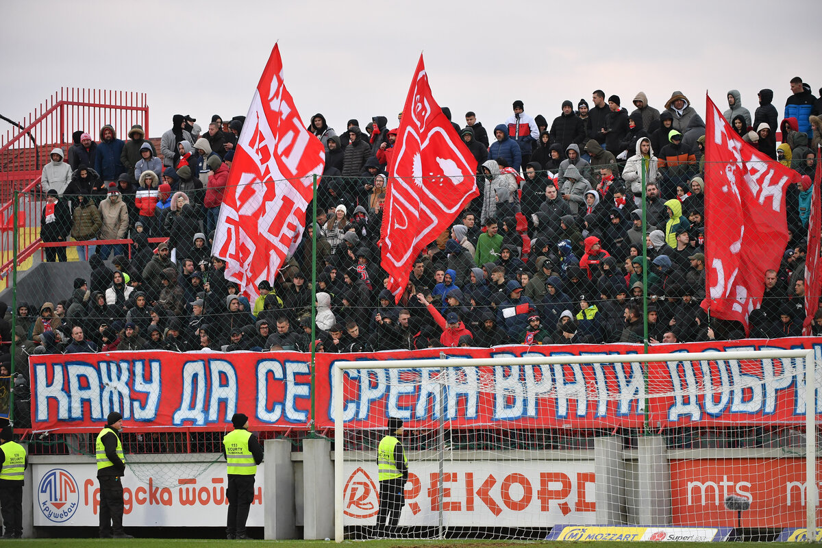 NAVIJACI fudbalera Crvene zvezde na utakmici Superlige Prvenstva Srbije protiv Napretka u Krusevcu na stadionu Mladost, Krusevac, 03.12.2023. godine Foto: Mladjan Ivanovic Fudbal, Crvena zvezda, Superliga Prvenstvo Srbije, Napredak