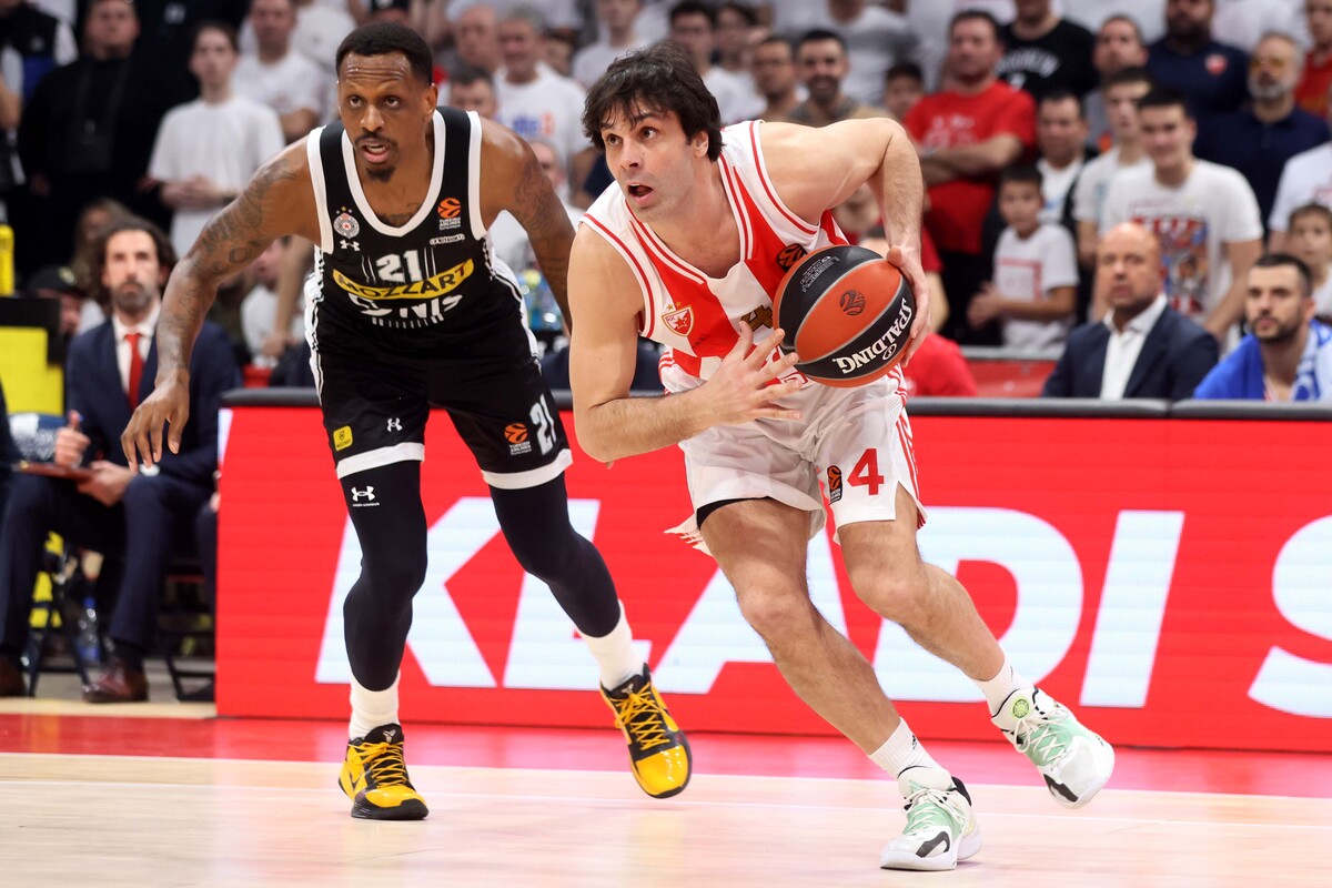 kosarkas Crvene zvezde na utakmici Evrolige protiv Partizana u hali Stark Beogradska arena, Beograd 04.01.2023. godine Foto: Marko Metlas Kosarka, Crvena zvezda, Evroliga, Partizan