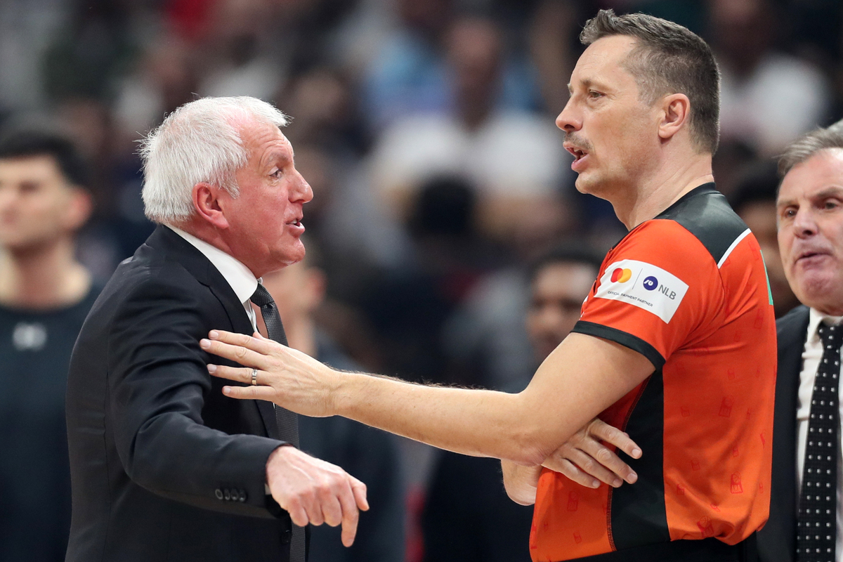 kosarkas Crvene zvezde na utakmici Jadranske ABA lige protiv Partizana u hali Stark Beogradska arena, Beograd 28.01.2024. godine Foto: Marko Metlas Kosarka, Crvena zvezda, Jadranska ABA liga, Partizan
