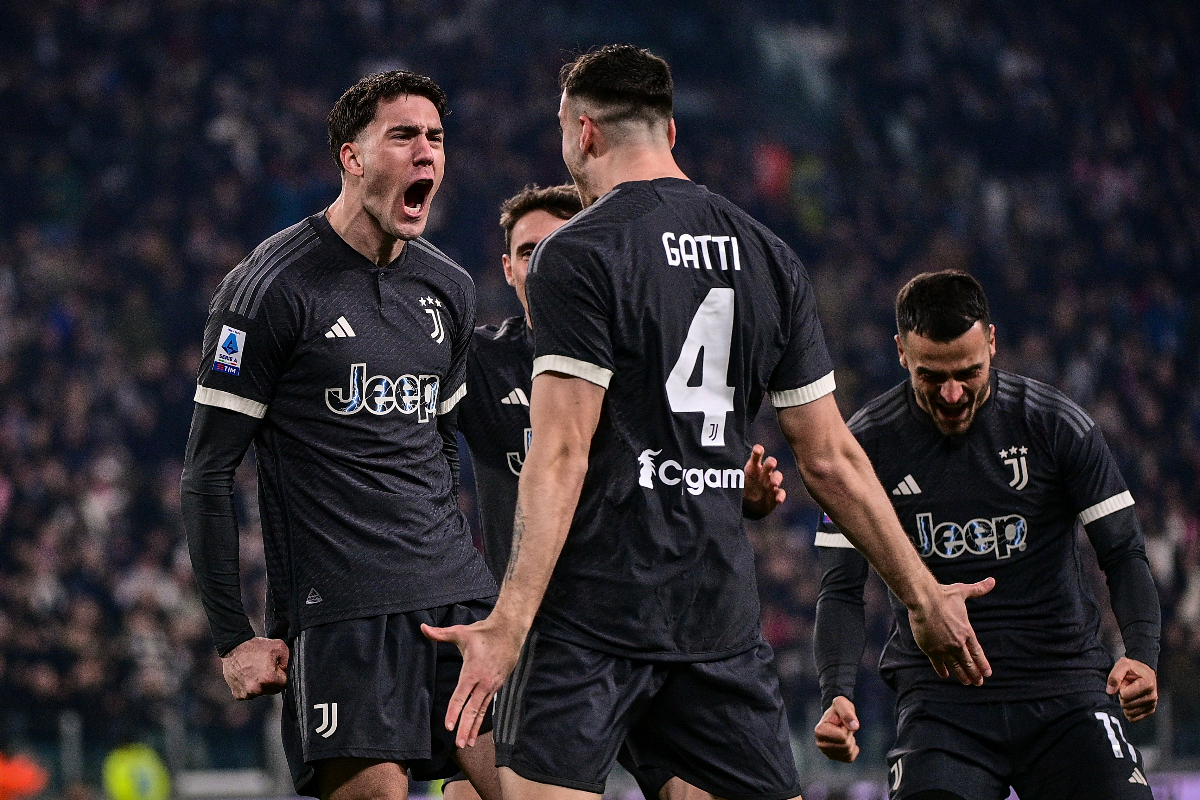 Juventus' Dusan Vlahovic celebrates scoring a goal, during the Italian Serie A soccer match between Juventus and Empoli, at the Allianz Stadium, in Turin, Italy, Saturday, Jan. 27, 2024. (Marco Alpozzi/LaPresse via AP)