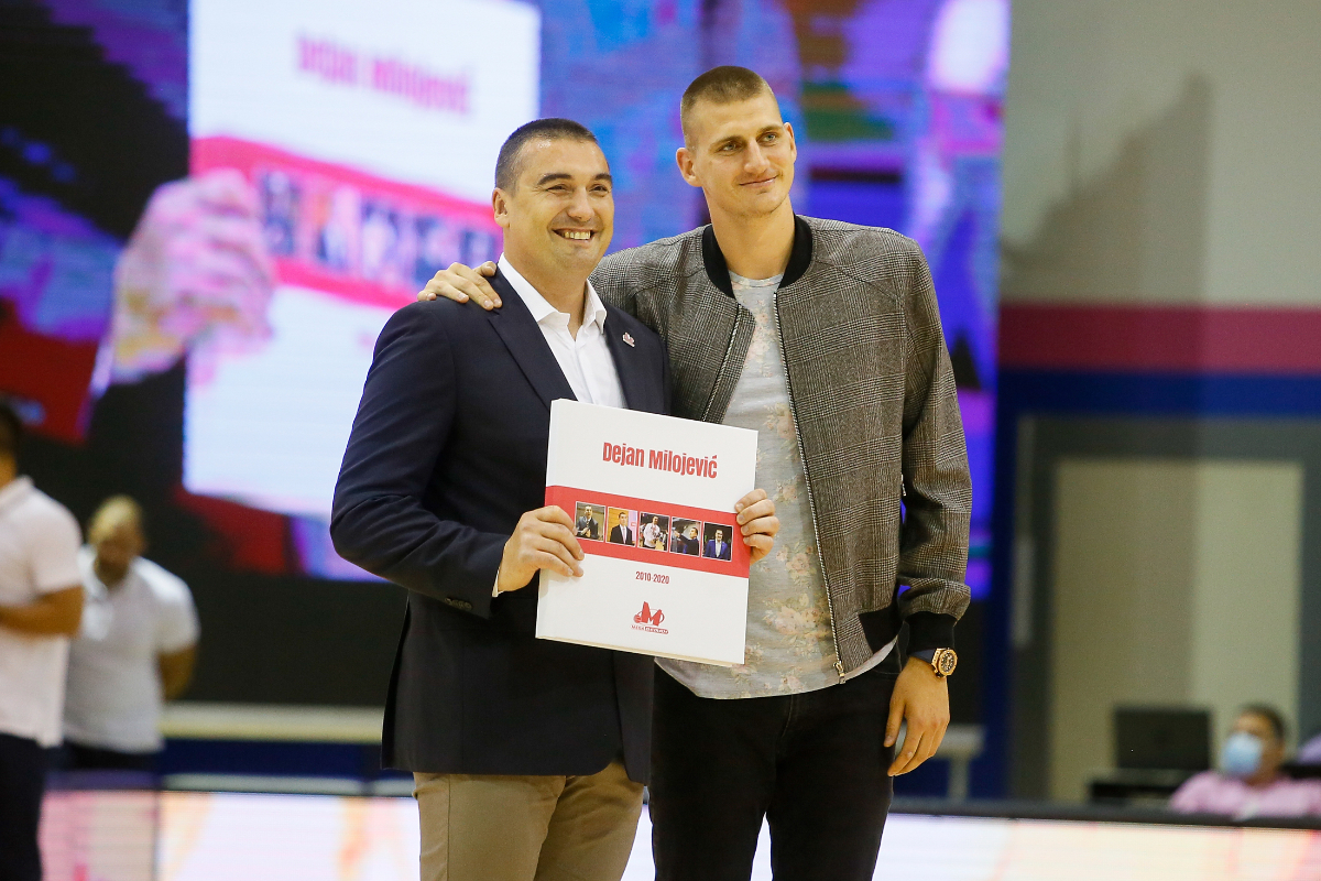DEJAN MILOJEVIC i NIKOLA JOKIC na revijalnoj kosarkaskoj utakmici DEKI CIAO u hali Mega Factory, Beograd 11.06.2020. godine Foto: MN PRESS / Ivica Veselinov