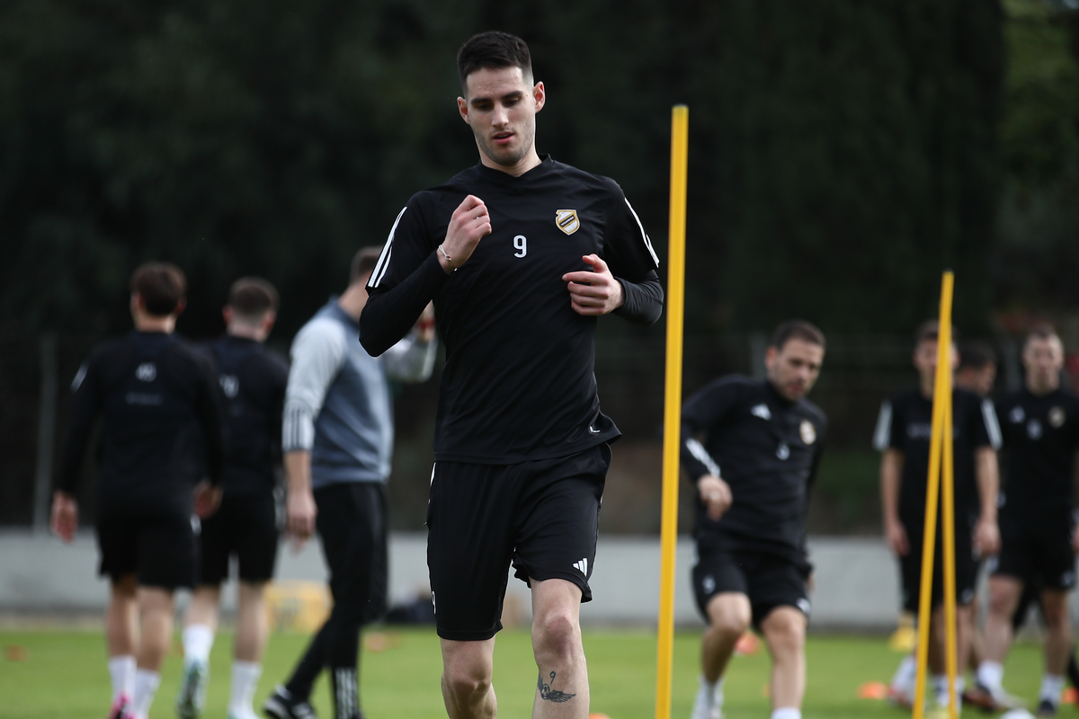 SLOBODAN TEDIC fudbaler Cukarickog na treningu, Limasol 19.01.2024. godine Foto: Ivica Veselinov / MN PRESS FUDBAL, FK CUKARICKI, PRIPREME, TRENING, LIMASOL, KIPAR