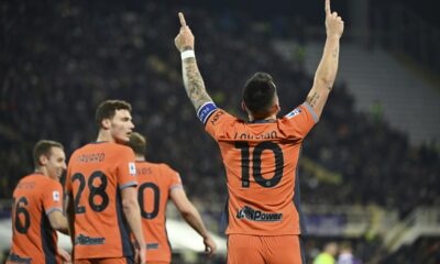 Inter's Lautaro Martinez celebrates scoring during the Italian Serie A soccer match between Fiorentina and Inter at the Artemio Franchi Stadium, in Florence, Italy, Sunday, Jan. 28, 2024. (Massimo Paolone/LaPresse via AP)