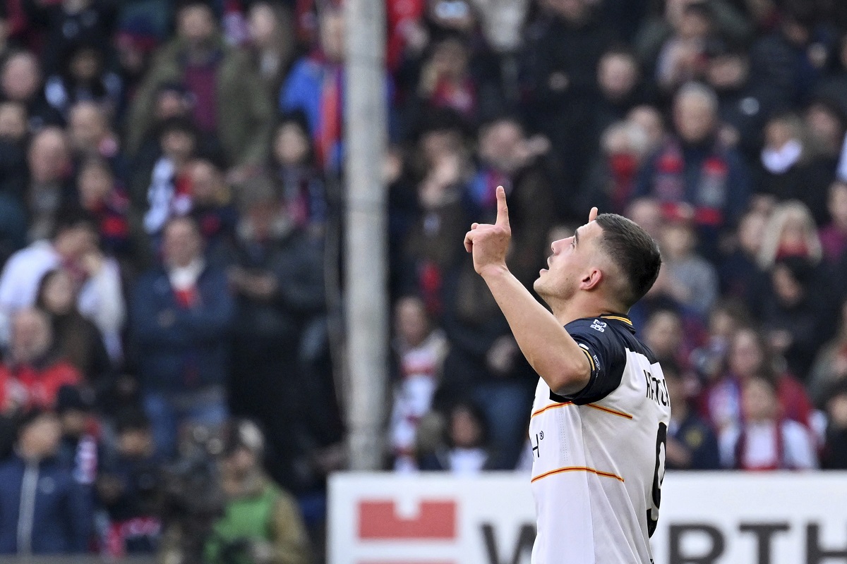 Lecce's Nikola Krstovic during the Italian Serie A soccer match between Genoa and Lecce at Luigi Ferraris stadium in Genova, Italy, Sunday, Jan. 28, 2024. (Tano Pecoraro/LaPresse via AP)