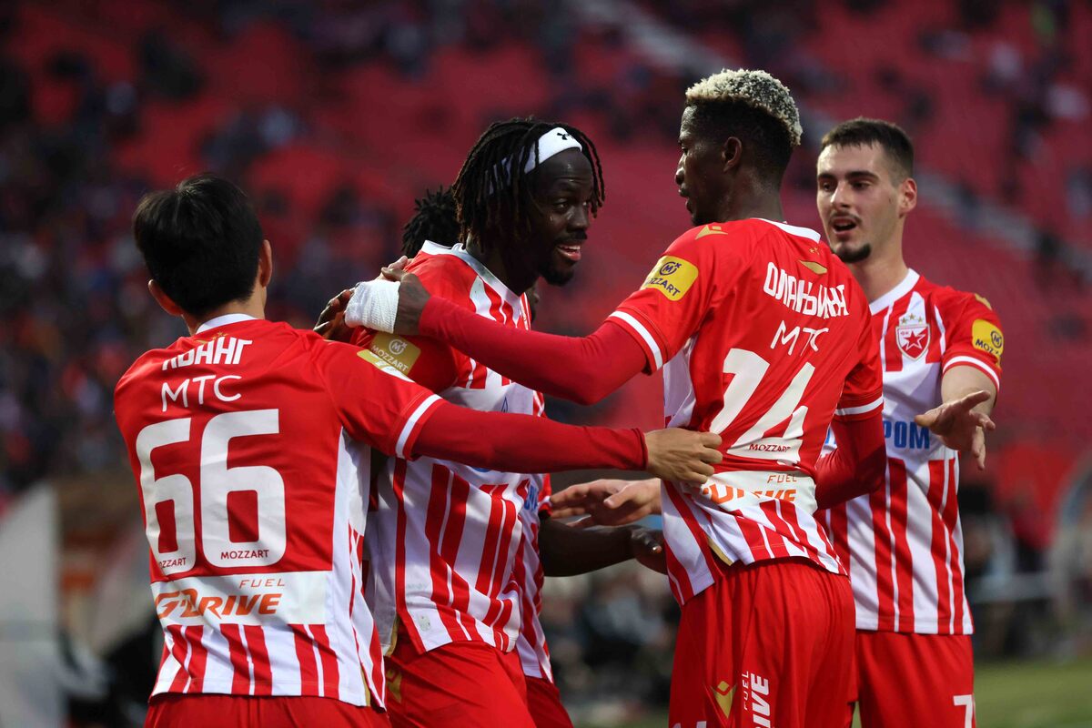 fudbaler Crvene zvezde na utakmici Superlige Prvenstva Srbije protiv Cukarickog na stadionu Rajko Mitic, Beograd, 24.02.2024. godine Foto: Marko Metlas Fudbal, Crvena zvezda, Superliga Prvenstvo Srbije, Cukaricki