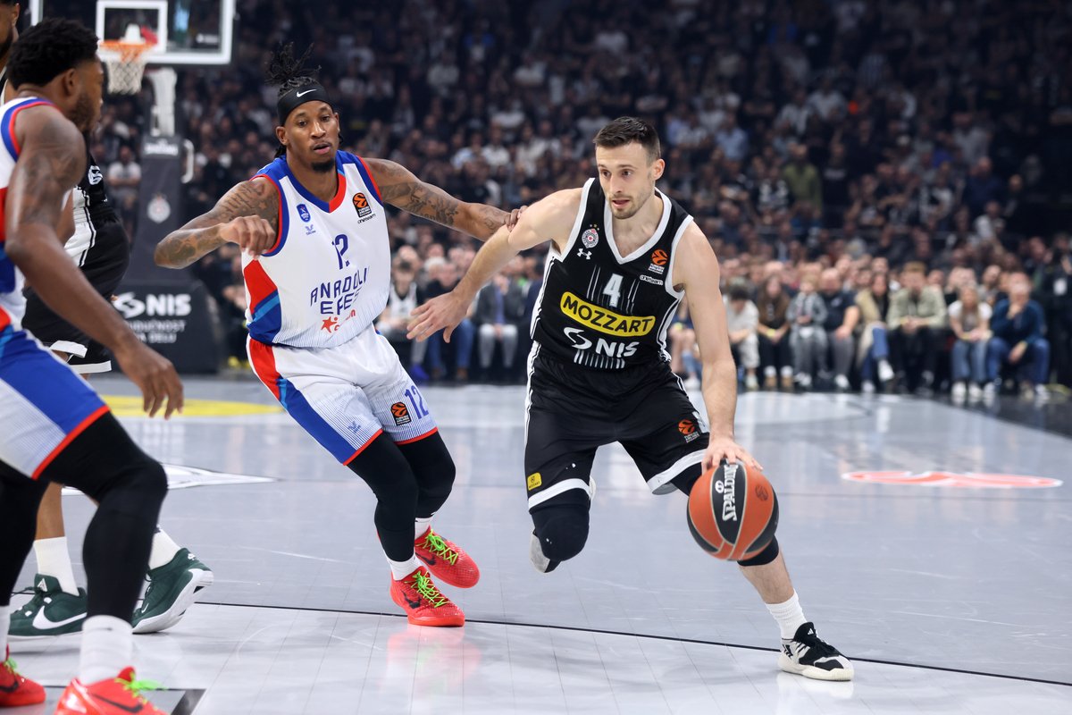 kosarkas Partizana na utakmici Evrolige protiv Efesa u hali Stark Beogradska arena, Beograd 29.02.2024. godine Foto: Marko Metlas Kosarka, Partizan, Evroliga, Efes, Anadolu Efes