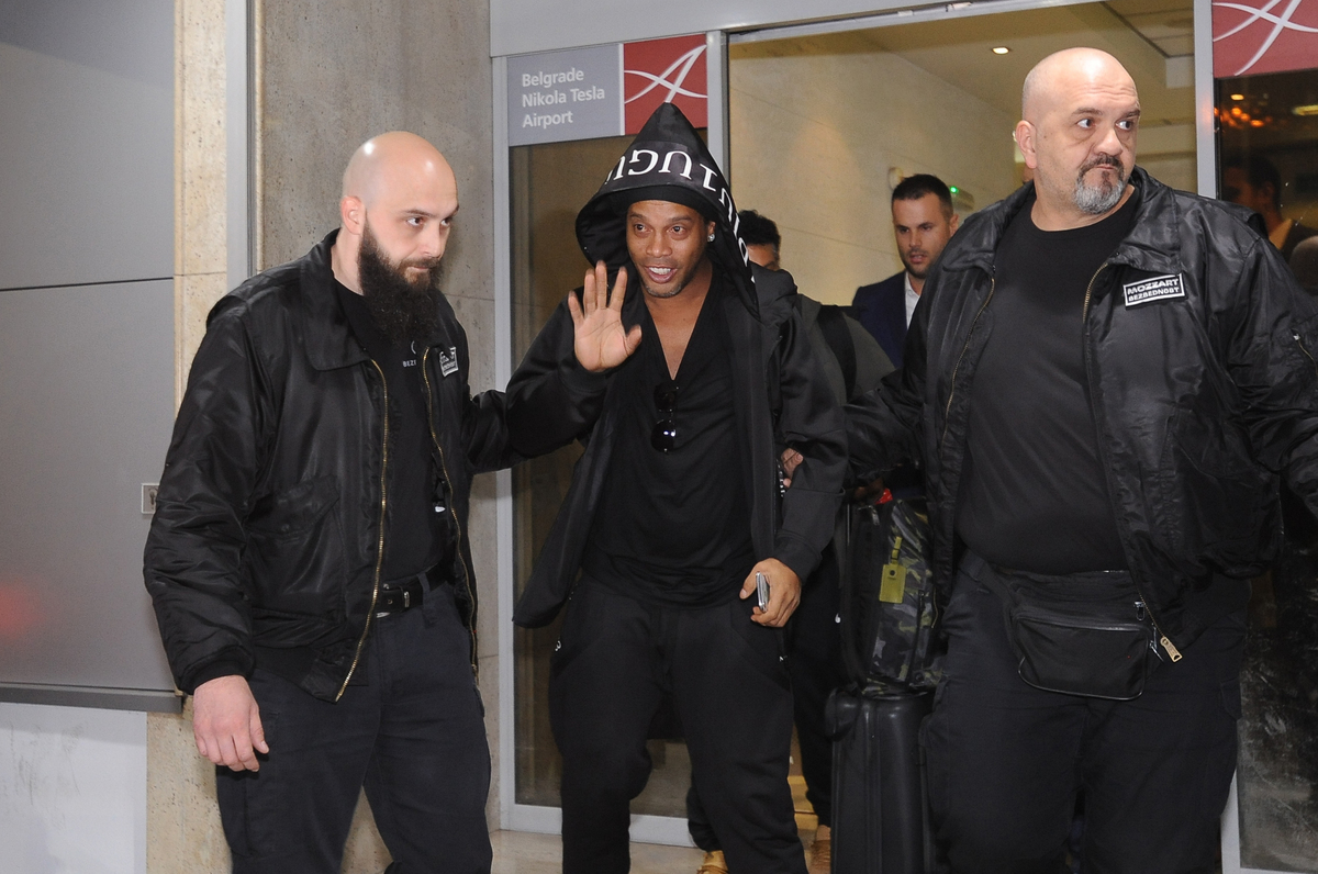 RONALDINHO Ronaldinjo, brazilski fudbaler, dolazi na aerodrom Nikola Tesla. Beograd, 07.11.2018. foto: Nebojsa Parausic Fudbal, Brazil
