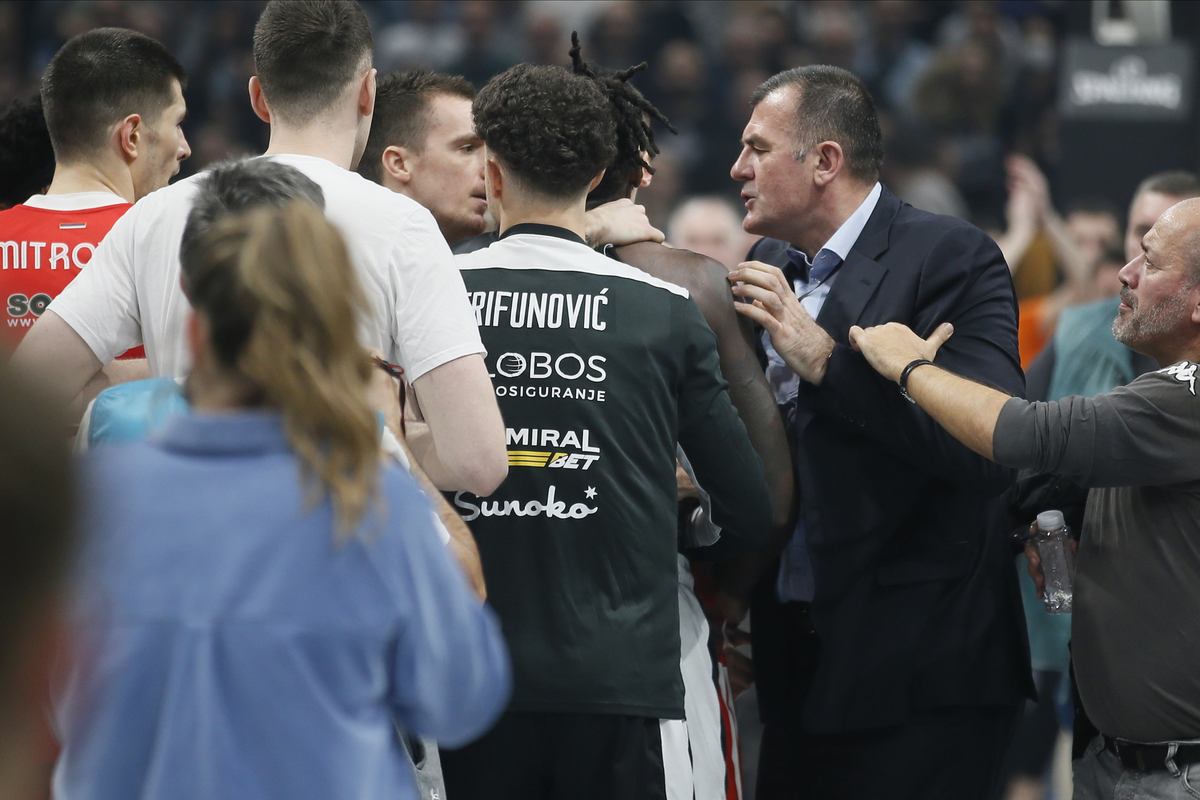 ZORAN SAVIC direktor kosarkasa Partizana na utakmici ABA lige protiv Crvene Zvezde u hali Stark Beogradska Arena, Beograd 13.03.2023. godine Foto: Ivica Veselinov / MN PRESS KOSARKA, BASKETBALL, ABA LIGA, ABA LEAGUE, KK PARTIZAN MOZZARTBET, KK CRVENA ZVEZDA MERIDIANBET