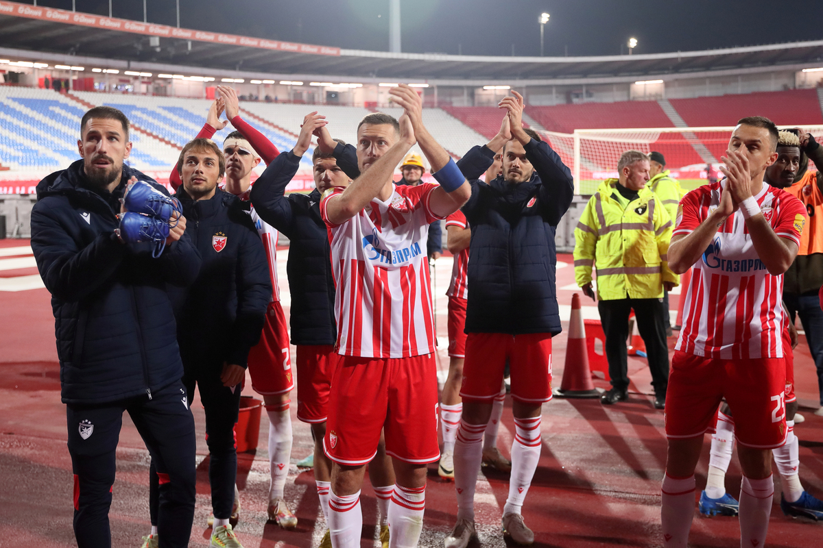 MILOS DEGENEK, UROS SPAJIC, MIRKO IVANIC, MILAN RODIC RADOST fudbalera Crvene zvezde na utakmici Superlige Prvenstva Srbije protiv Radnika Surdulica na stadionu Rajka Mitica, Beograd, 04.11.2023. godine Foto: Marko Metlas Fudbal, Crvena zvezda, Superliga Prvenstvo Srbije, Radnik Surdulica