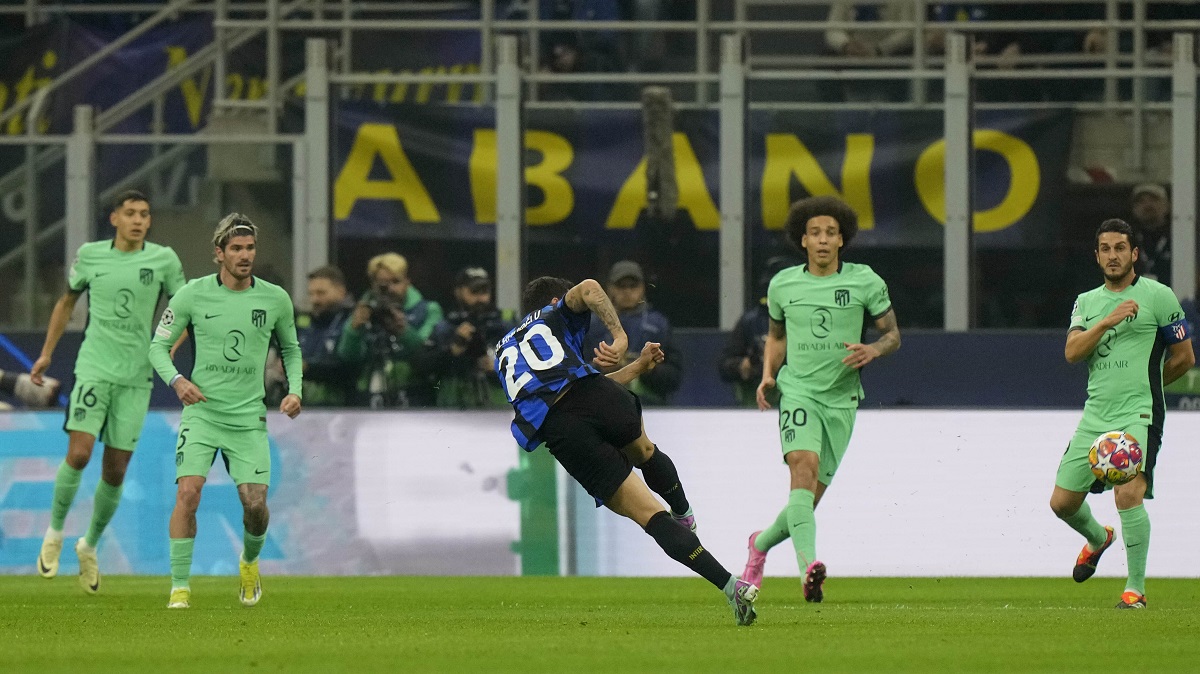 Hakan Čalhanoglu, vezista Intera